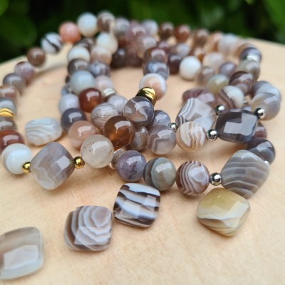 bracelet-agate-botswana S'ouvrir au positif avec un bracelet en pierre d'agate du botswana